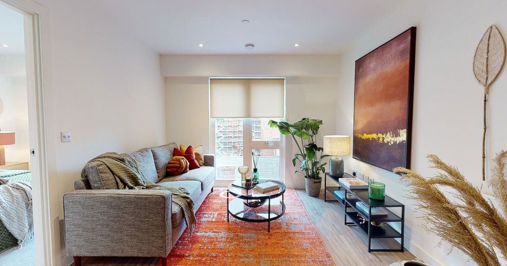 Property photo 1 of 15 Living Room