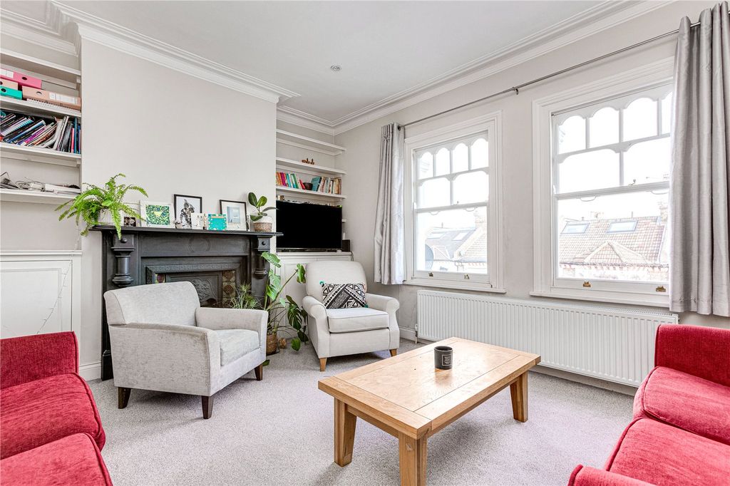 Property photo 1 of 10