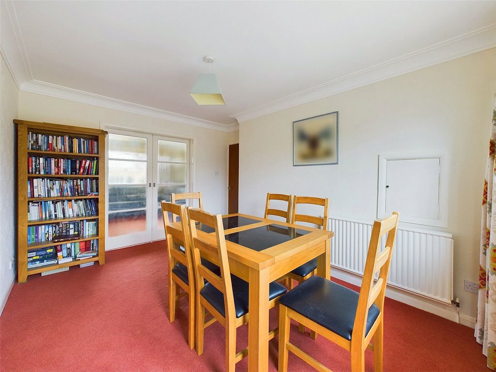 Property photo 3 of 21 Picture No. 06