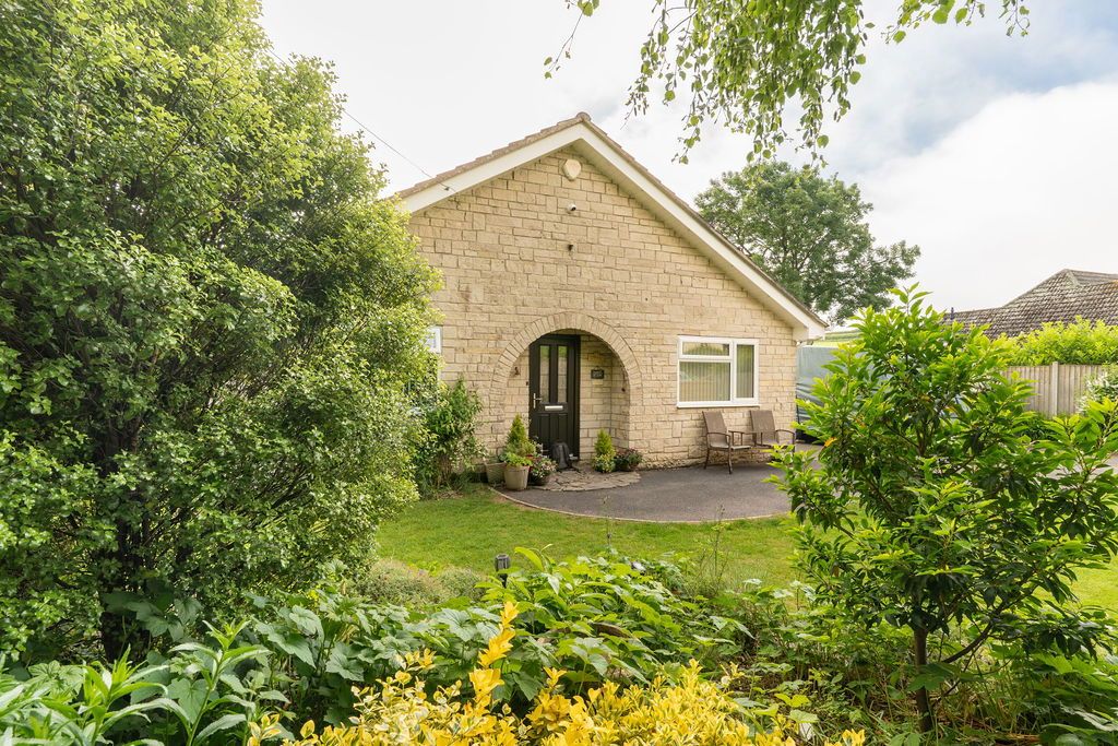 Property photo 3 of 17