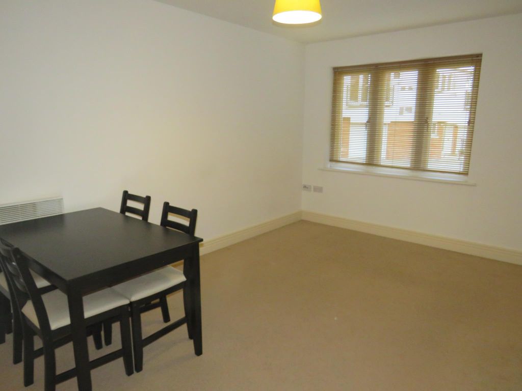 Property photo 2 of 10 Living Room