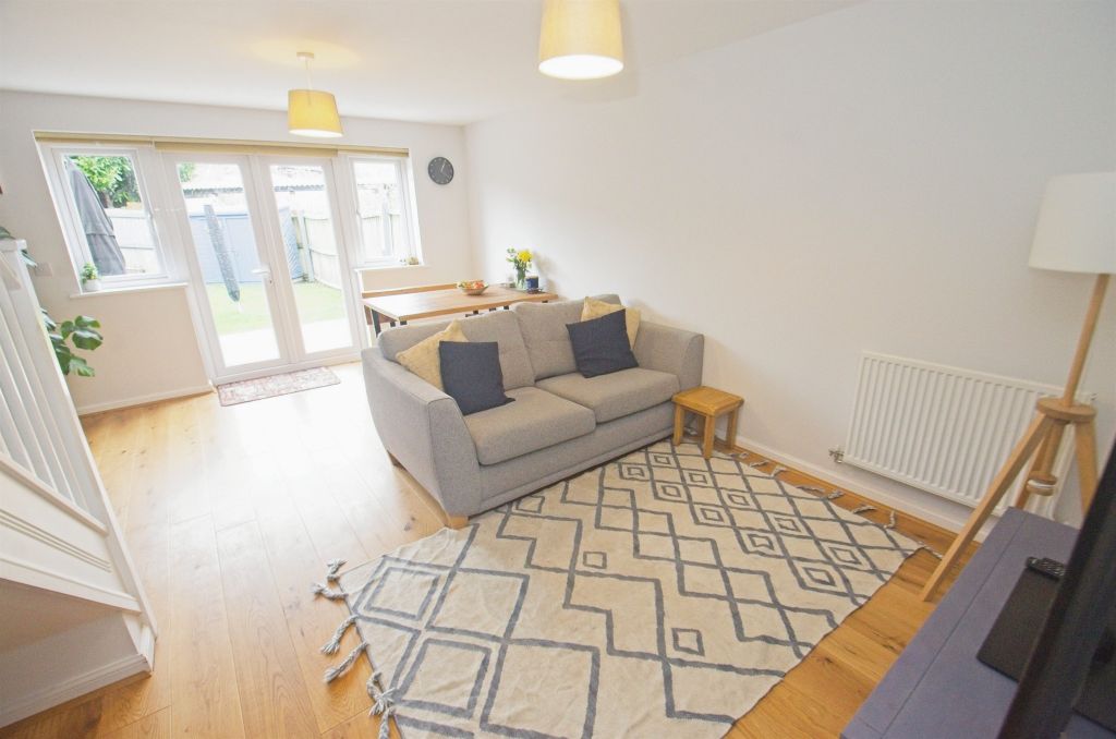 Property photo 2 of 17