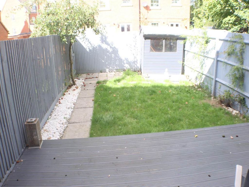 Property photo 2 of 8 684B5620-Bed8-4A23-87Cf-90666B0803A4