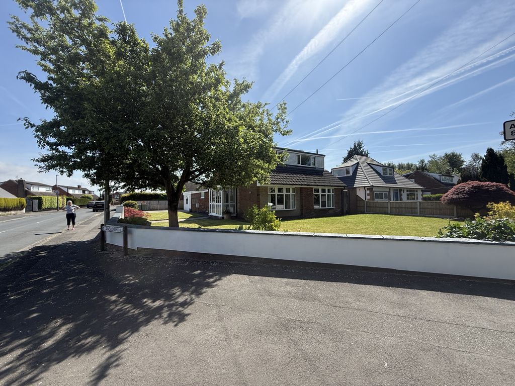 Property photo 2 of 35