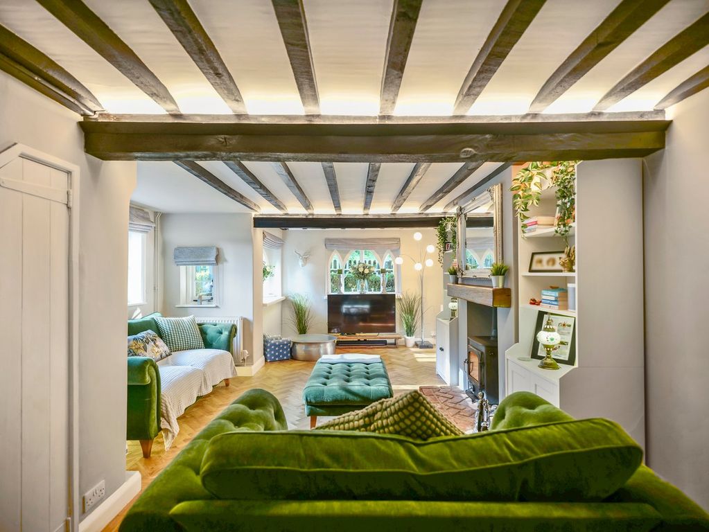 Property photo 2 of 31