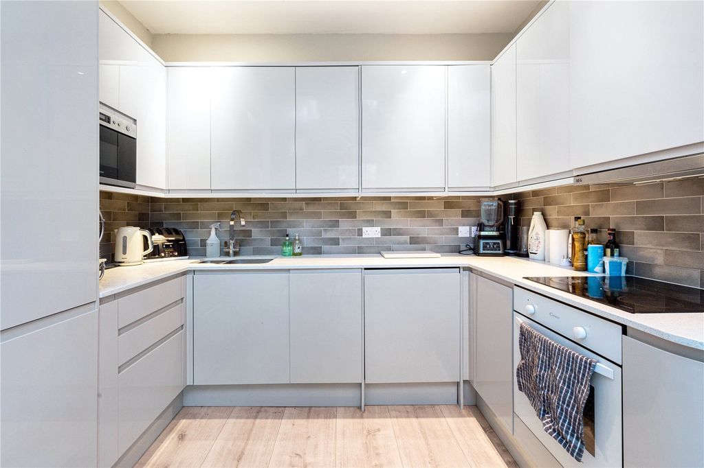 Property photo 2 of 11 Picture No. 05