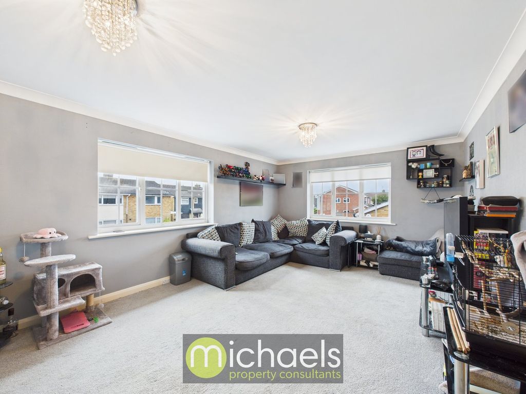 Property photo 3 of 13