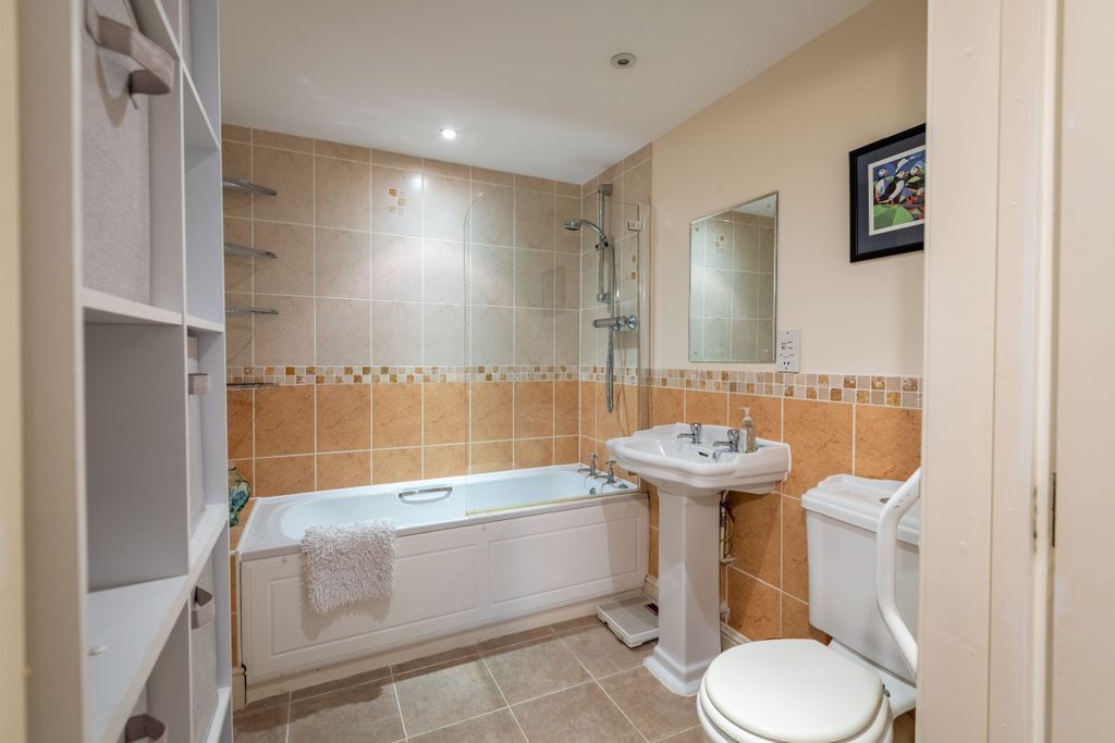 Additional image 13 of 2 bed flat for saleCastle Heights, Lynton EX35