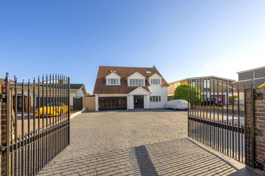 Property photo 1 of 44 Old Fort Road, 156-047.Jpg