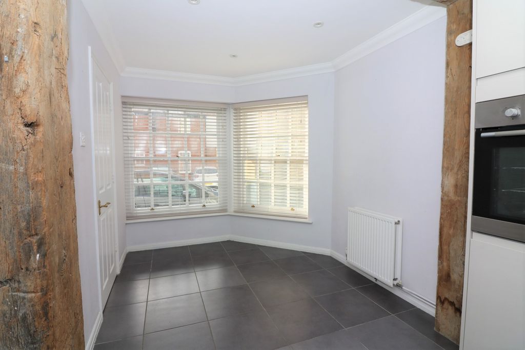 Property photo 3 of 18 1915424
