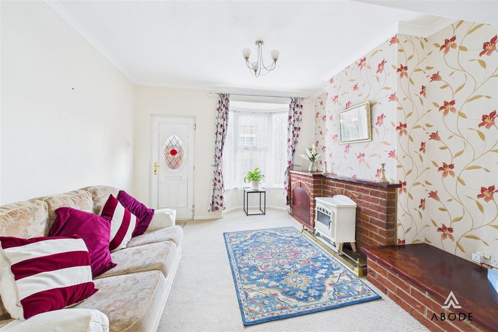 Property photo 3 of 15 Cam01882G0-Pr0162-Still003.Jpg