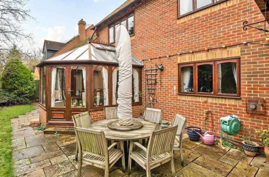 Property photo 2 of 14 Picture No. 17