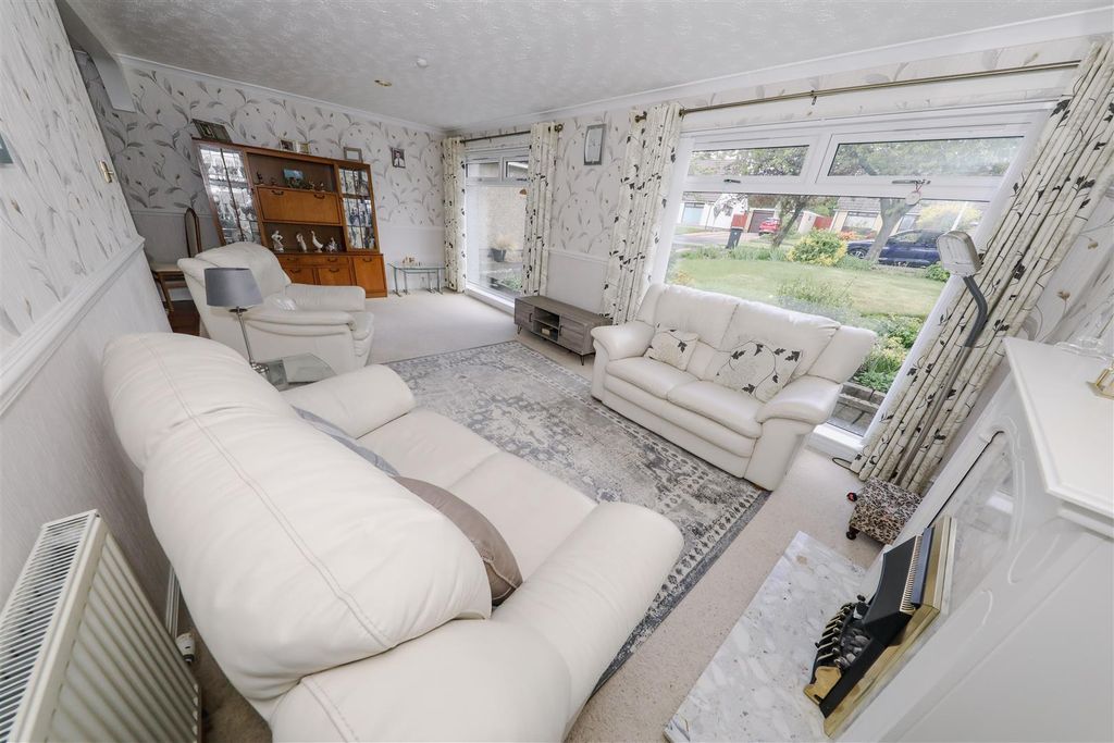 Property photo 2 of 23 B