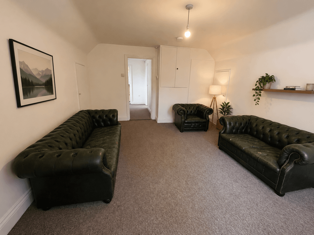 Property photo 2 of 12 Gallery