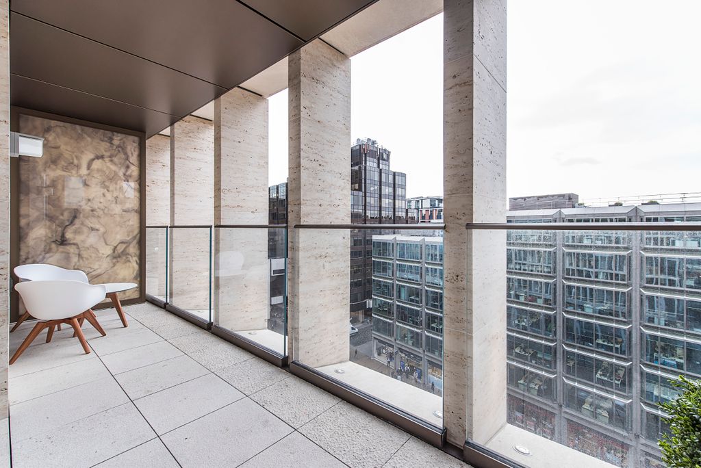 Property photo 3 of 12