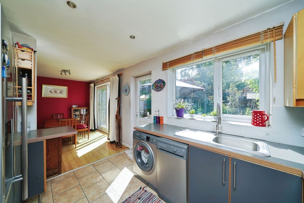 Property photo 3 of 15 Picture No. 23