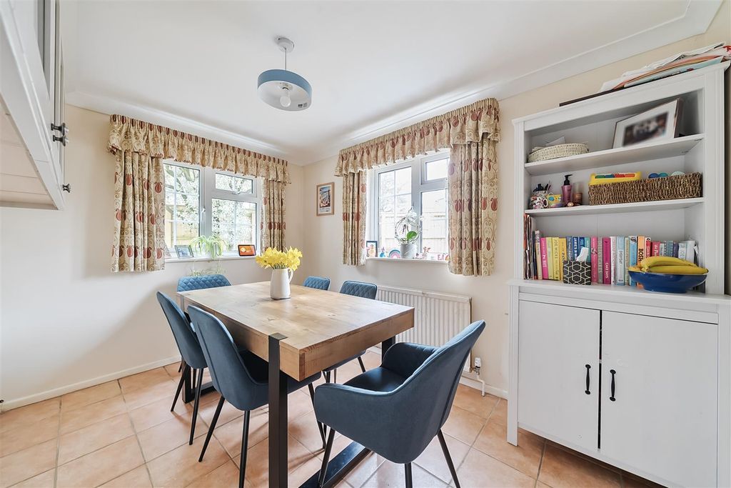 Property photo 3 of 17 Dining Room