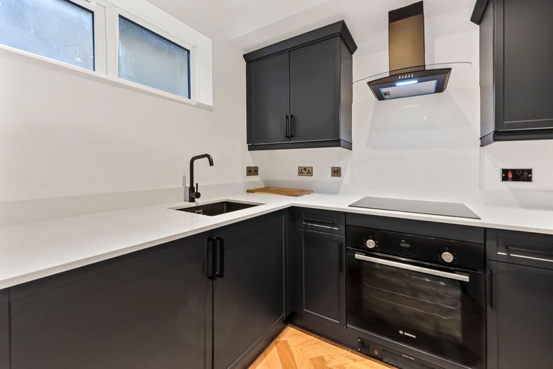 Property photo 1 of 15 Photo 4