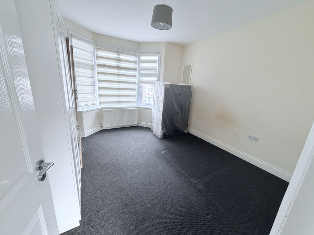 Property photo 3 of 7 Gallery