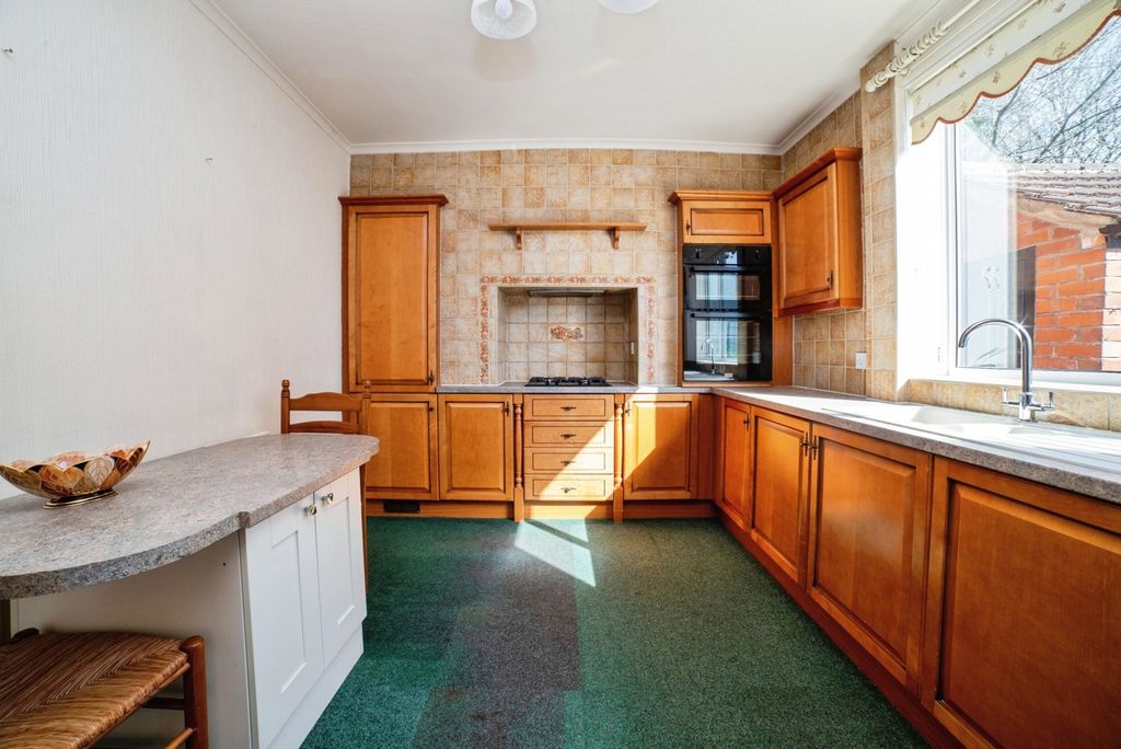 Property photo 2 of 16 Pbox-Img.Jpg