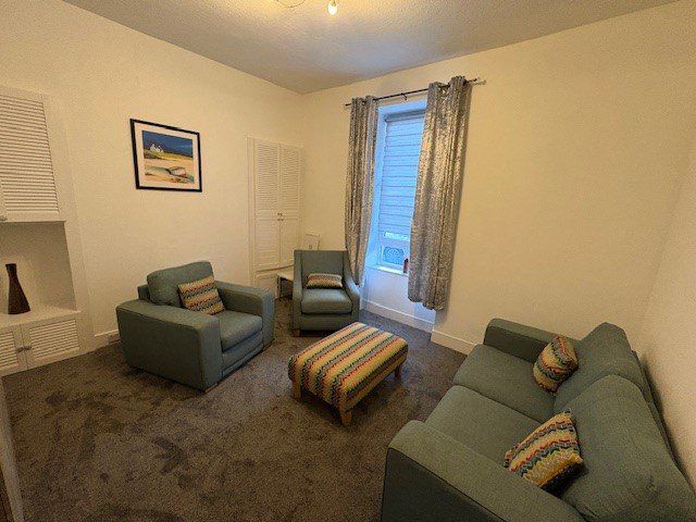 Property photo 3 of 8 Photo 3