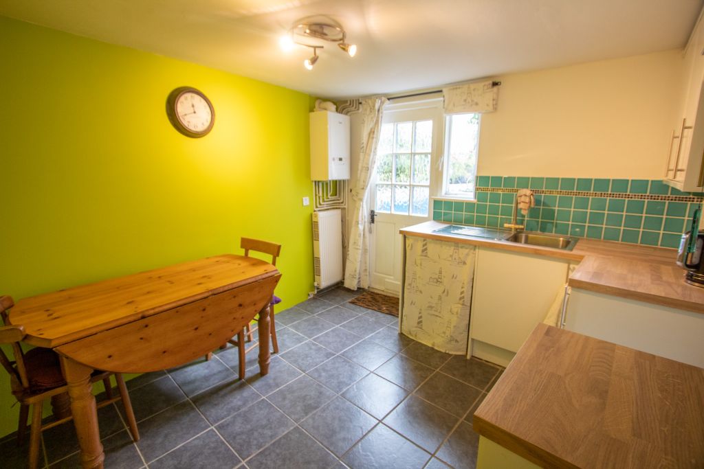 Property photo 3 of 13 Kitchen/Breakfast Room