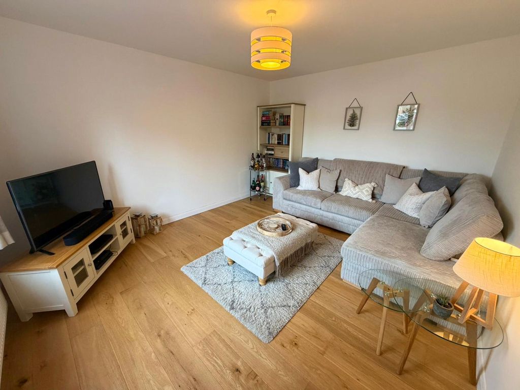 Property photo 2 of 29 Picture No. 09