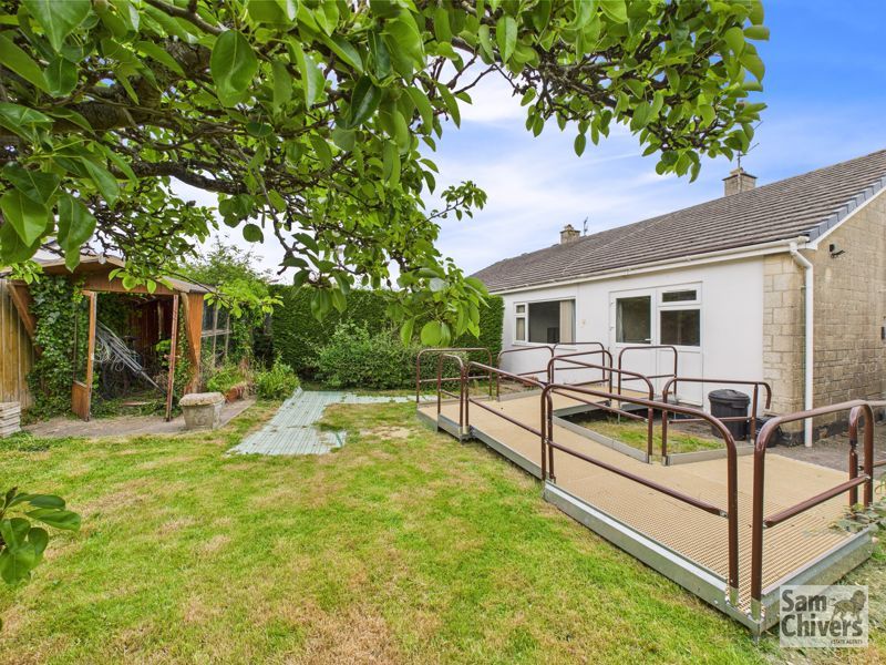 Property photo 2 of 16 Photo 6