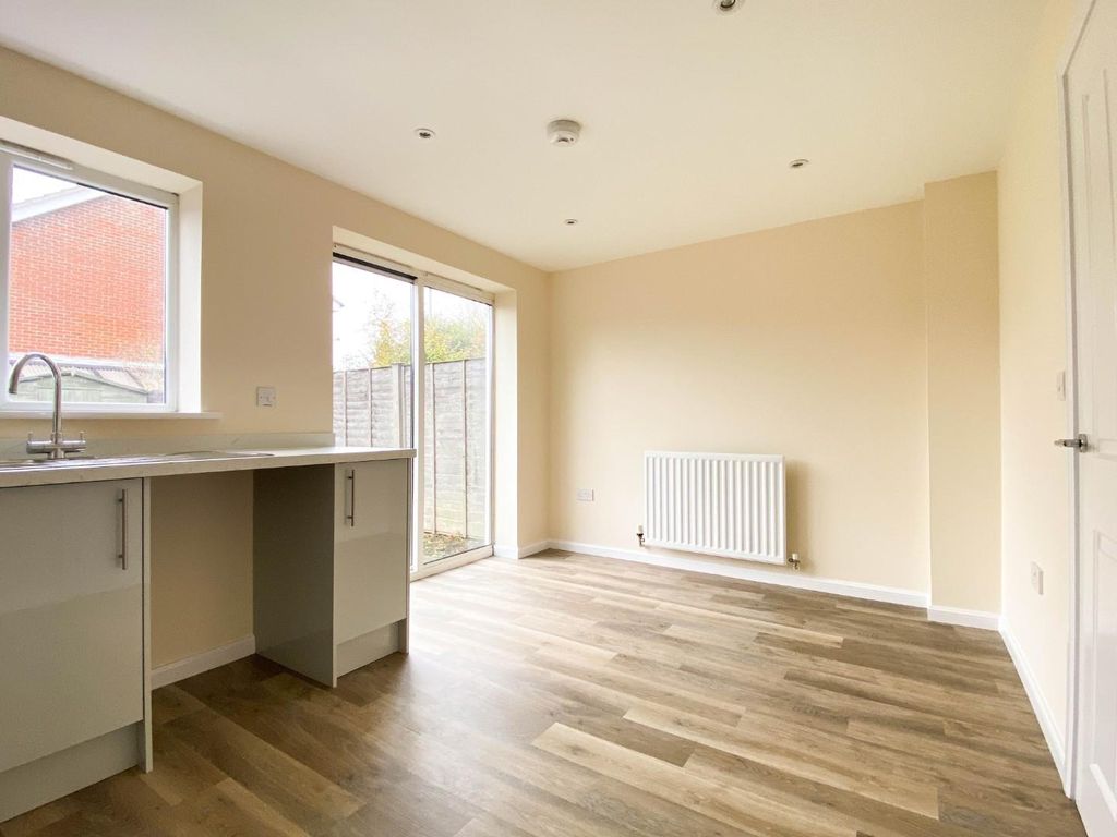 Property photo 3 of 16 Image00016.Jpg