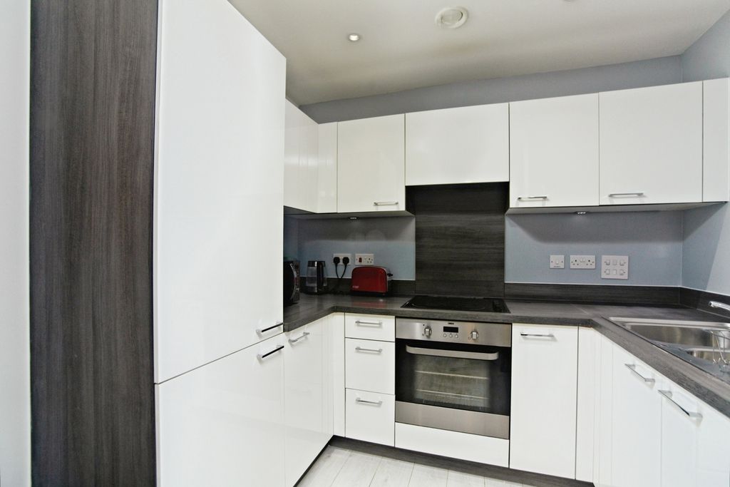 Property photo 3 of 19 Pbox-Img.Jpg