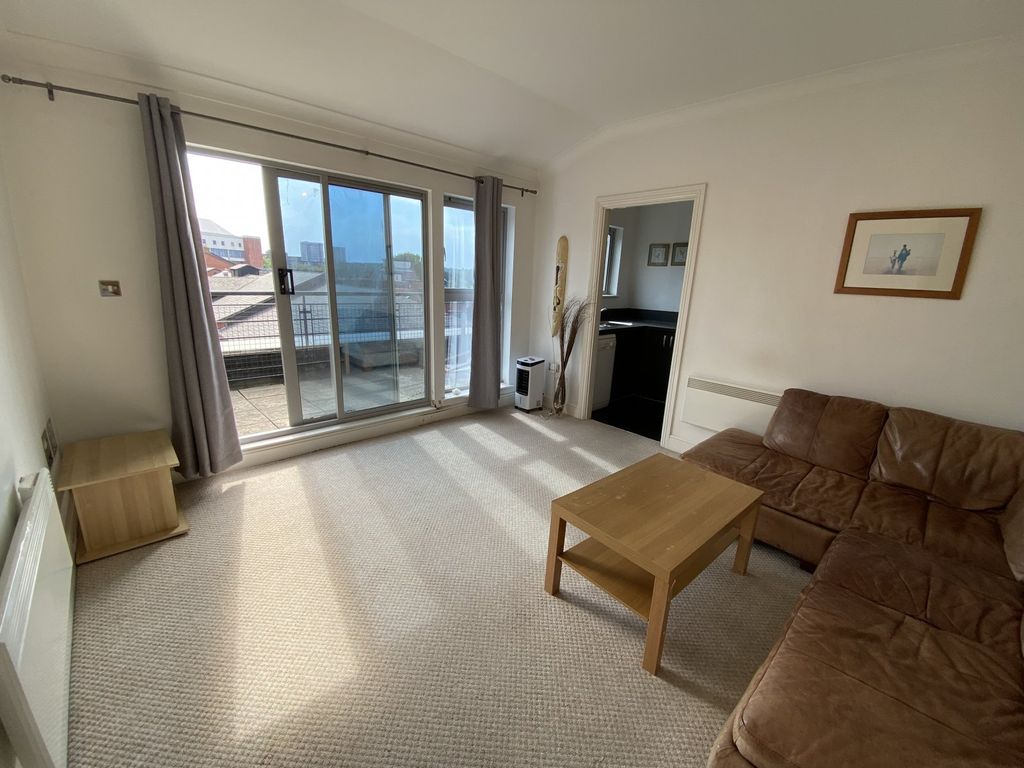 Property photo 2 of 6 Picture No. 20