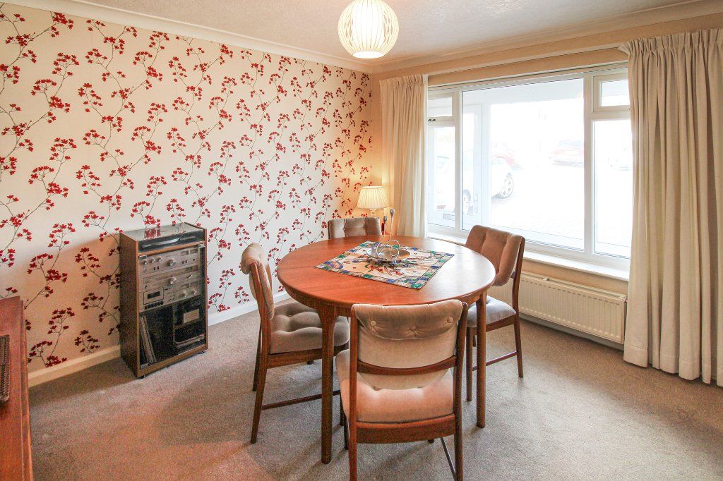 Property photo 3 of 17 Dining Room