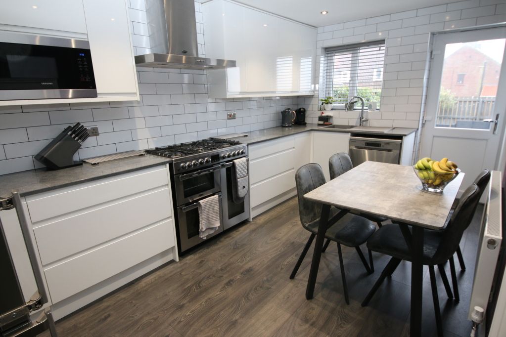 Property photo 2 of 14 Picture No. 10