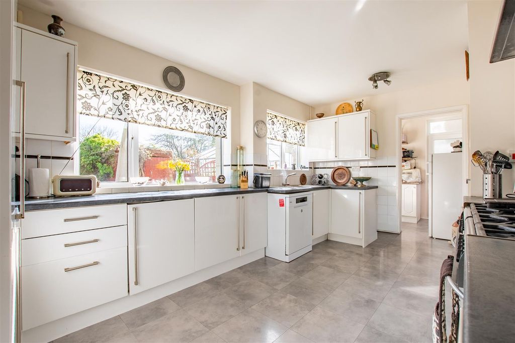 Property photo 2 of 23 Dsc_3272-Hdr-2.Jpg