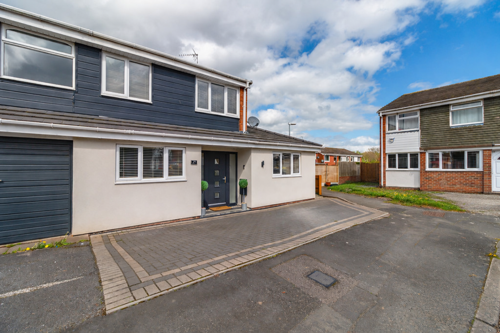 Property photo 1 of 27