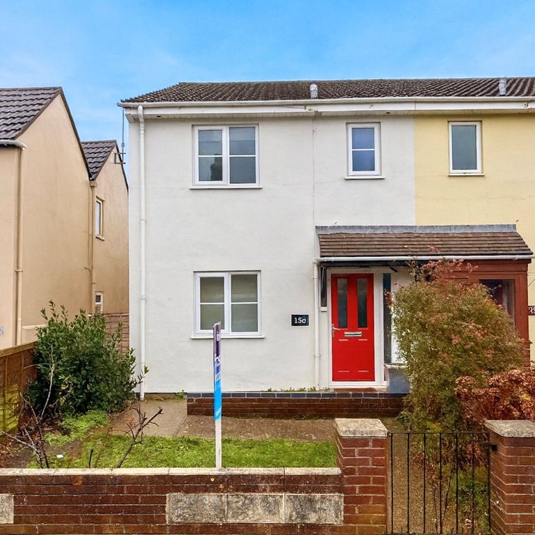 Property photo 1 of 13 Salterns Road