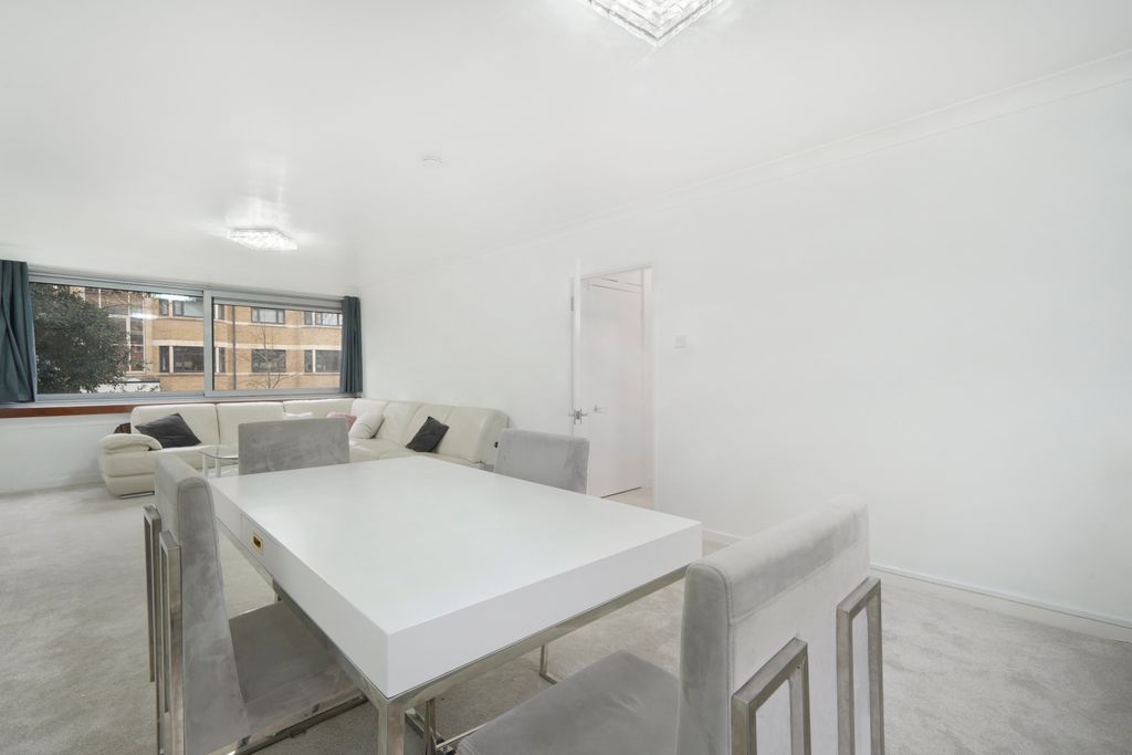 Property photo 3 of 10 Picture No. 25