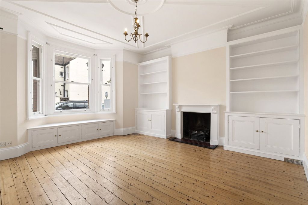 Property photo 1 of 10 Picture No. 04