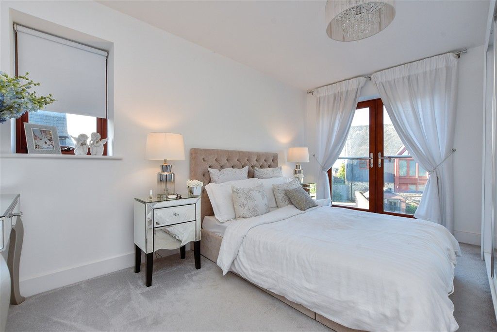 Property photo 2 of 15 Bedroom 1