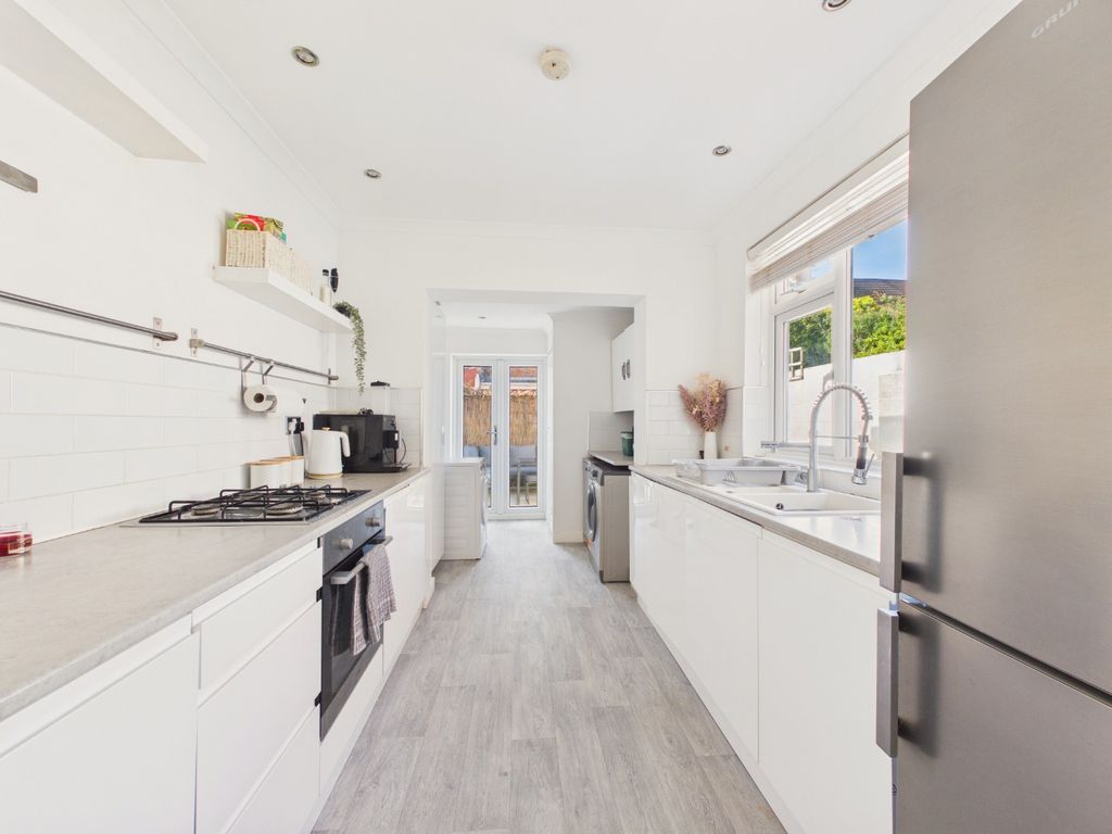 Property photo 3 of 12 5052465