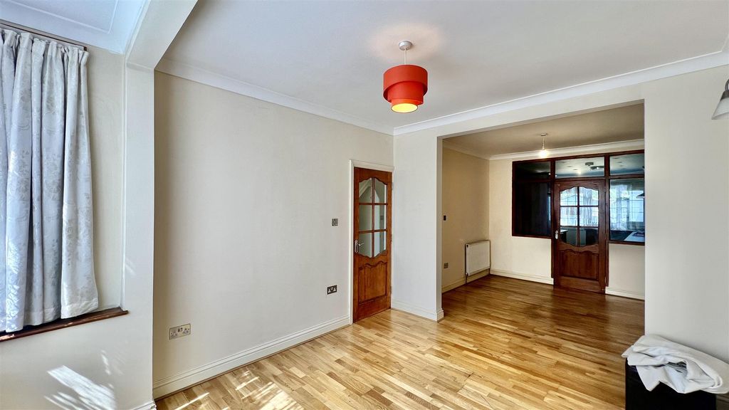 Property photo 3 of 10 Reception Room