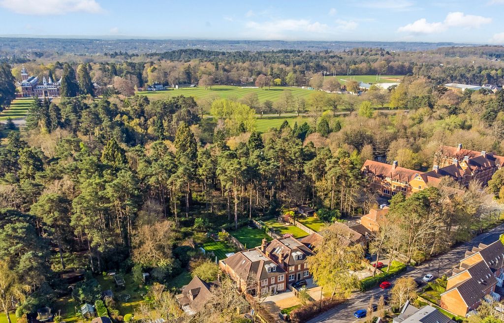 Property photo 1 of 21