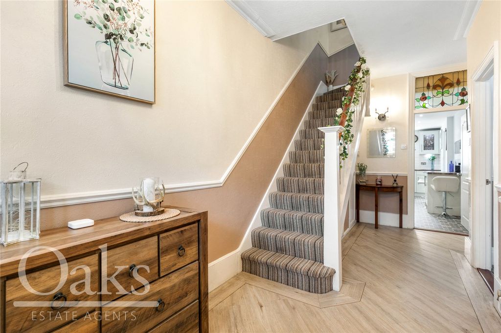 Property photo 3 of 14 Picture No. 17