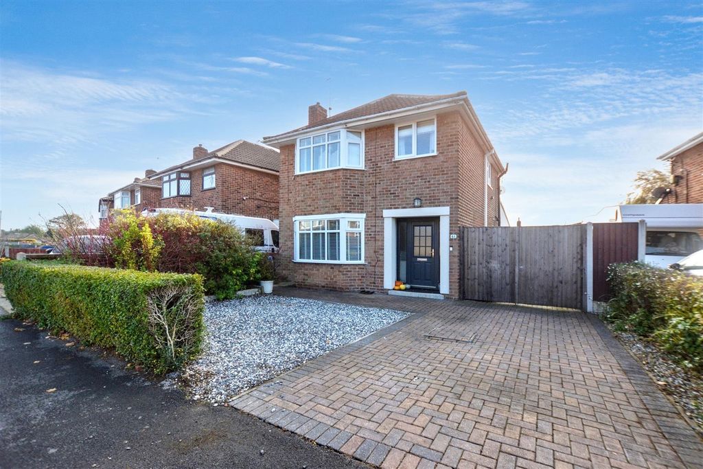 Property photo 1 of 27