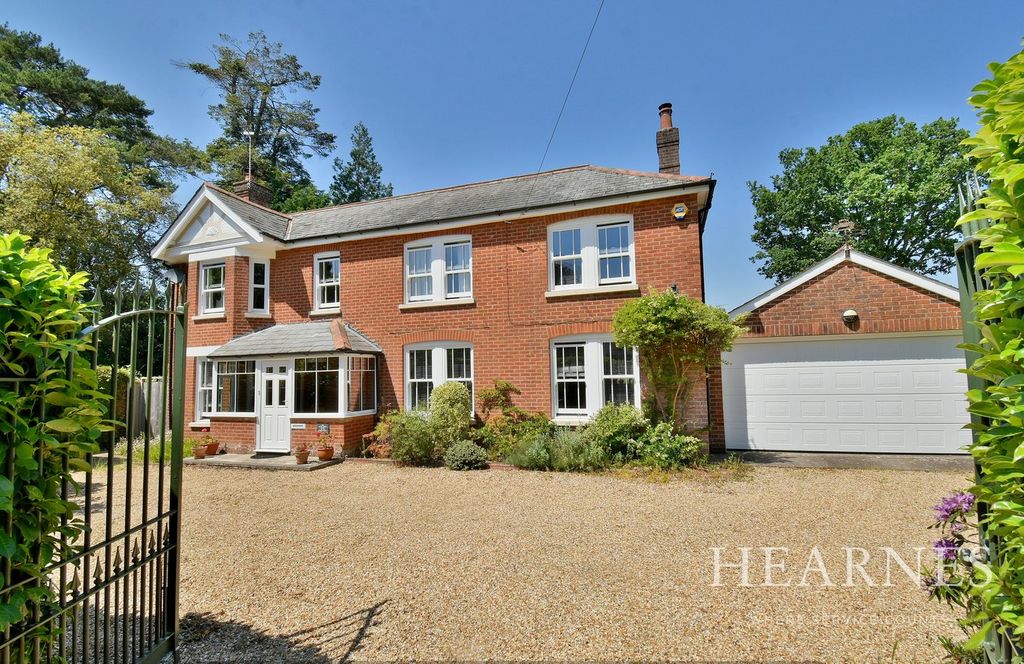 Property photo 1 of 25