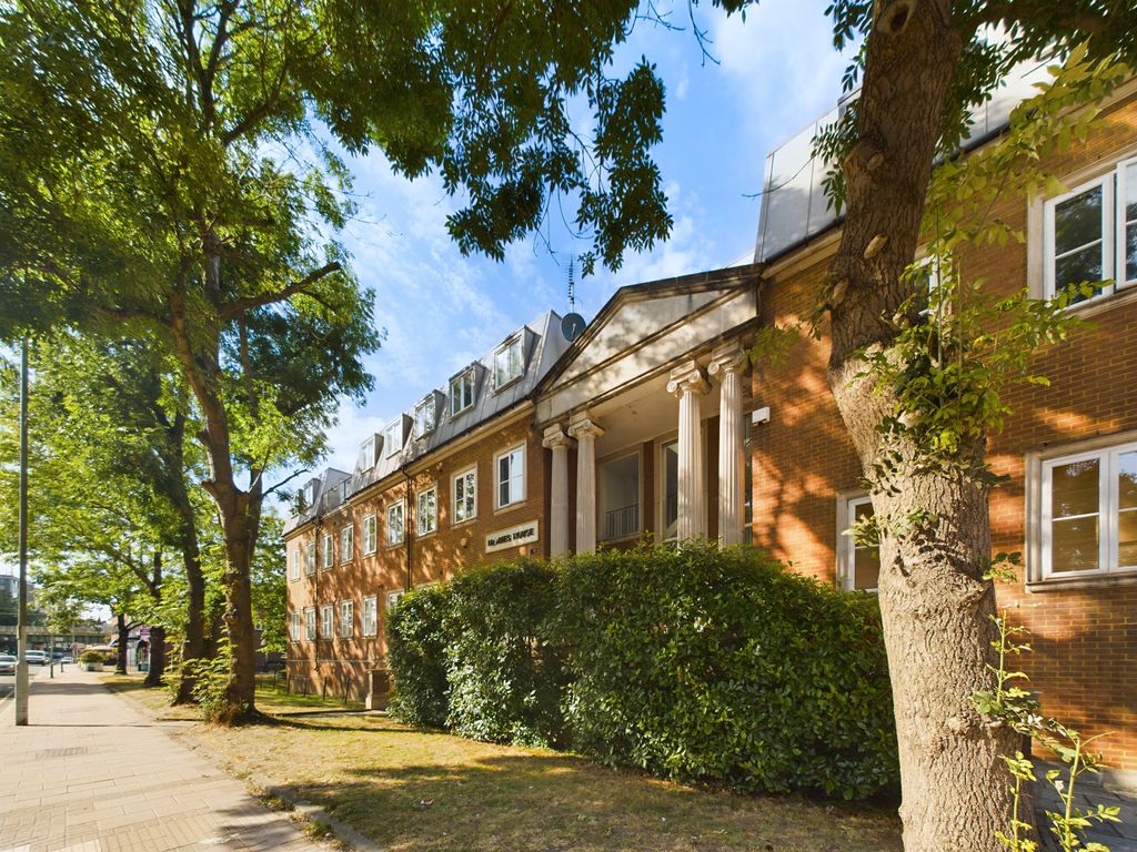 Property photo 1 of 11