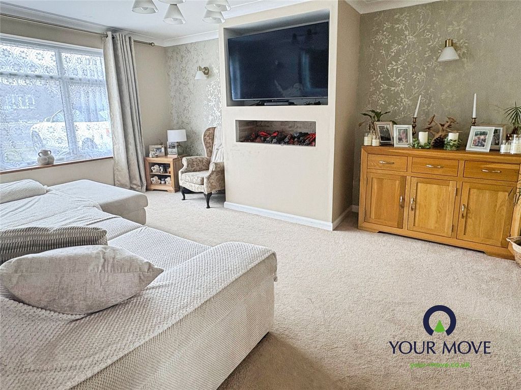 Property photo 2 of 21 Picture No. 19