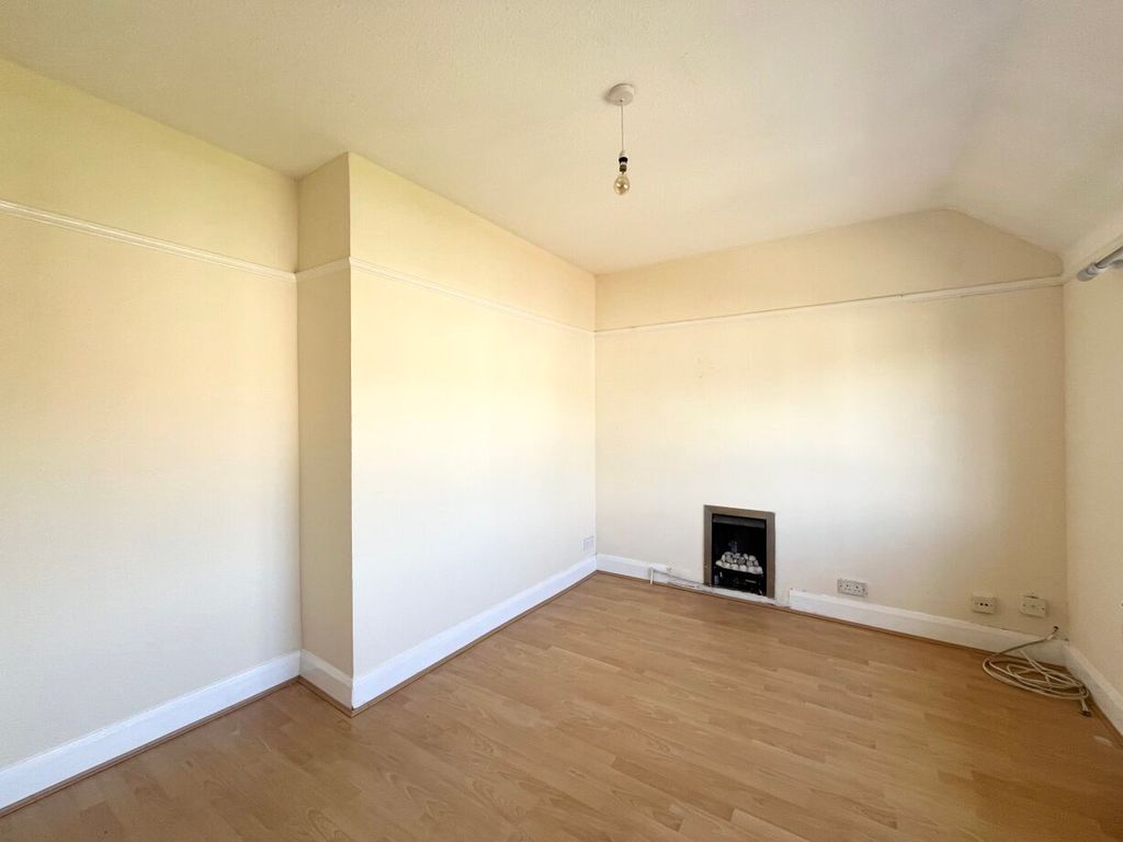 Property photo 3 of 10 Living Room 2