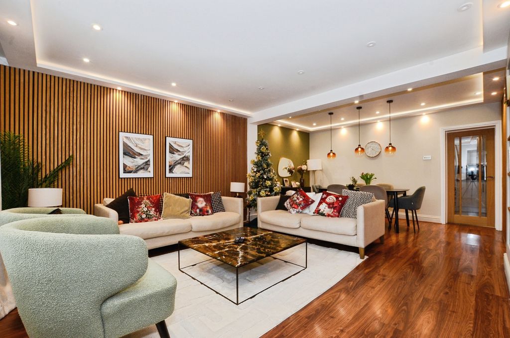 Property photo 1 of 17 Dsc_9638