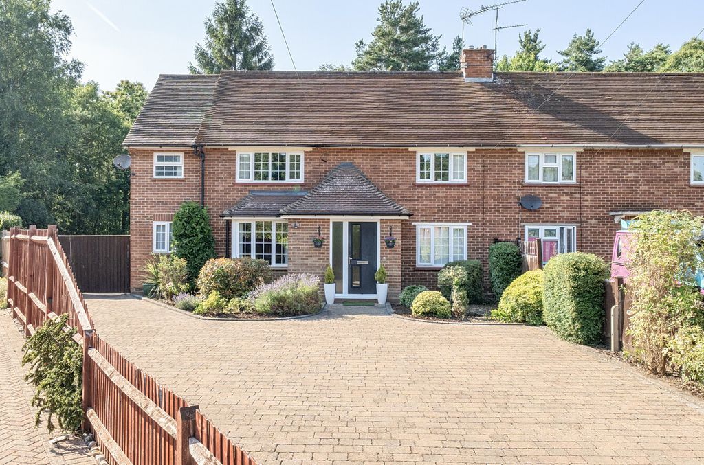 Property photo 1 of 29 1484292-27-6A47F1...